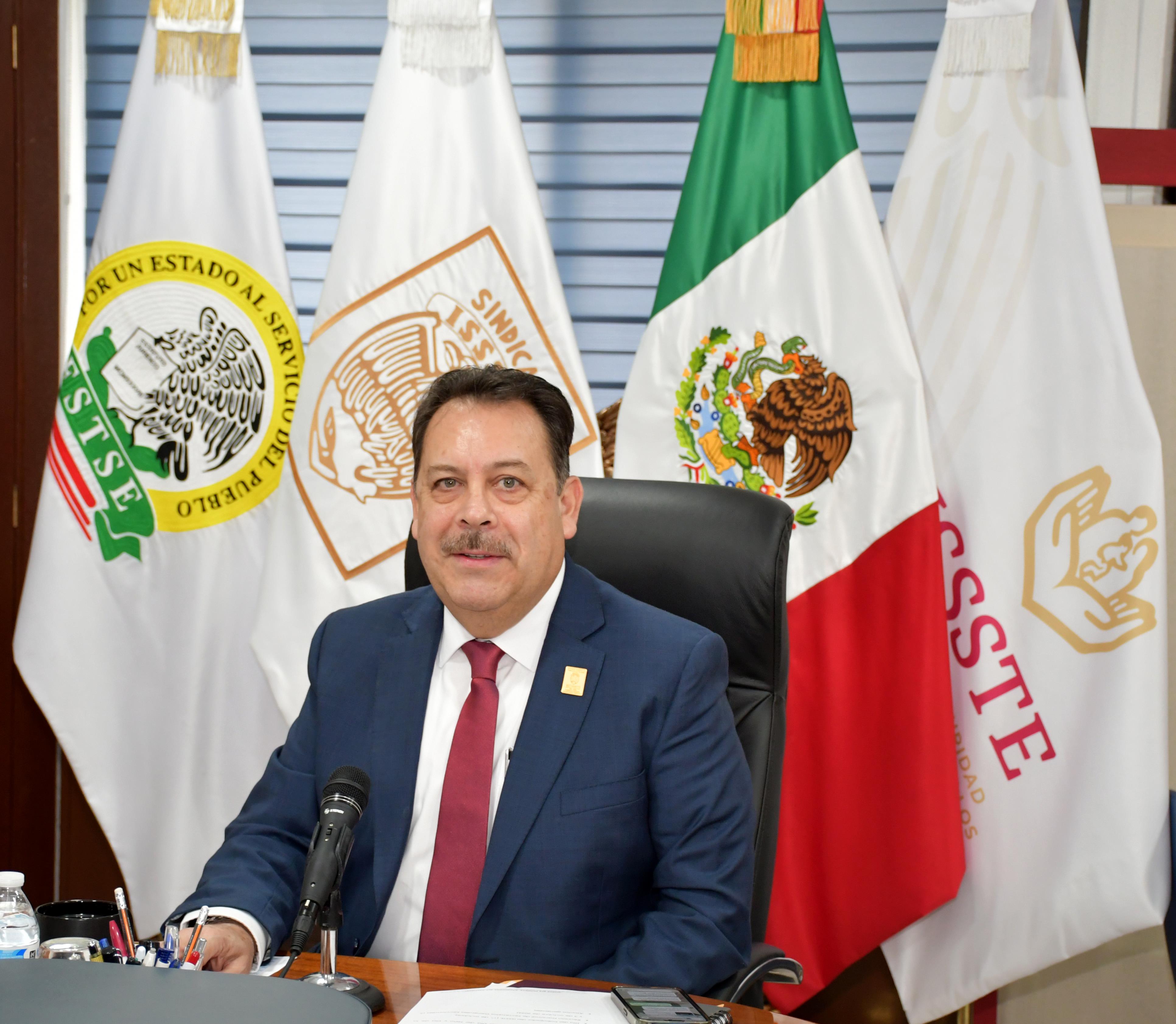  Reunión de Trabajo a distancias con los 49 Secretarios Generales Seccionales del SNTISSSTE